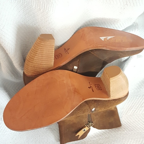 J. SHOES ANTHROPOLOGIE Brown Suede Leather Boots - Picture 5 of 8